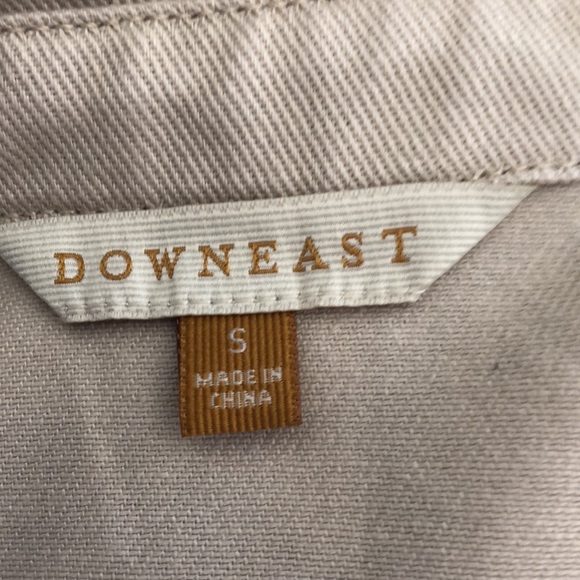 SZ S DENIM JACKET WITH BOTTOM FRAYED EDGES OVERSIZED LIKE NEW - Picture 2 of 7